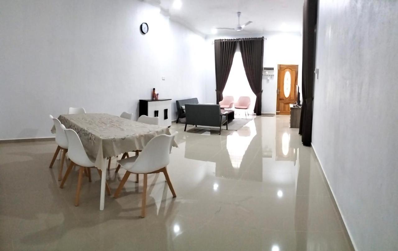 Wipah Guest House In Kampung Lundang, Kota Bharu Exterior photo